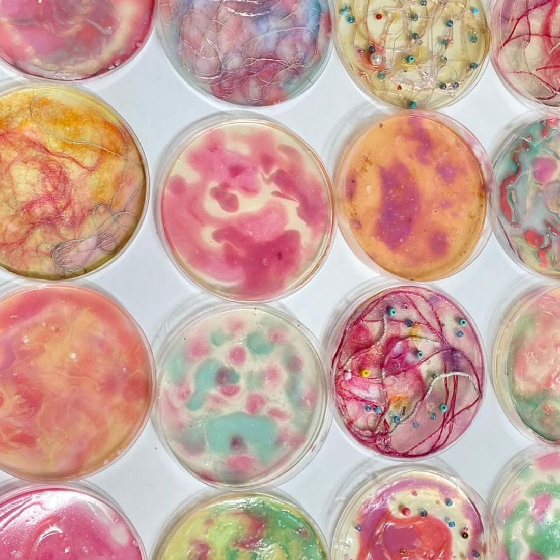 Ayunda Sofhia: Fashioning Living Polymers