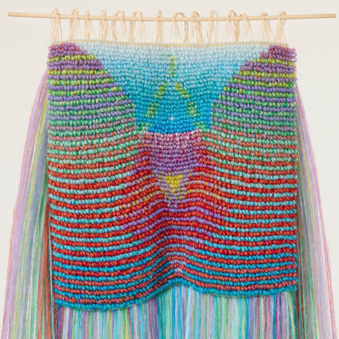 Loose Threads: Unfinished Sentences in Cloth