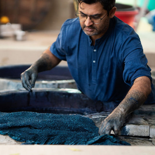Sunday 27 September, 3 - 4 p.m.: Talk, Threads of Tradition: The Living Art of Bandhani by Abdullah Khatri - SIDR Craft