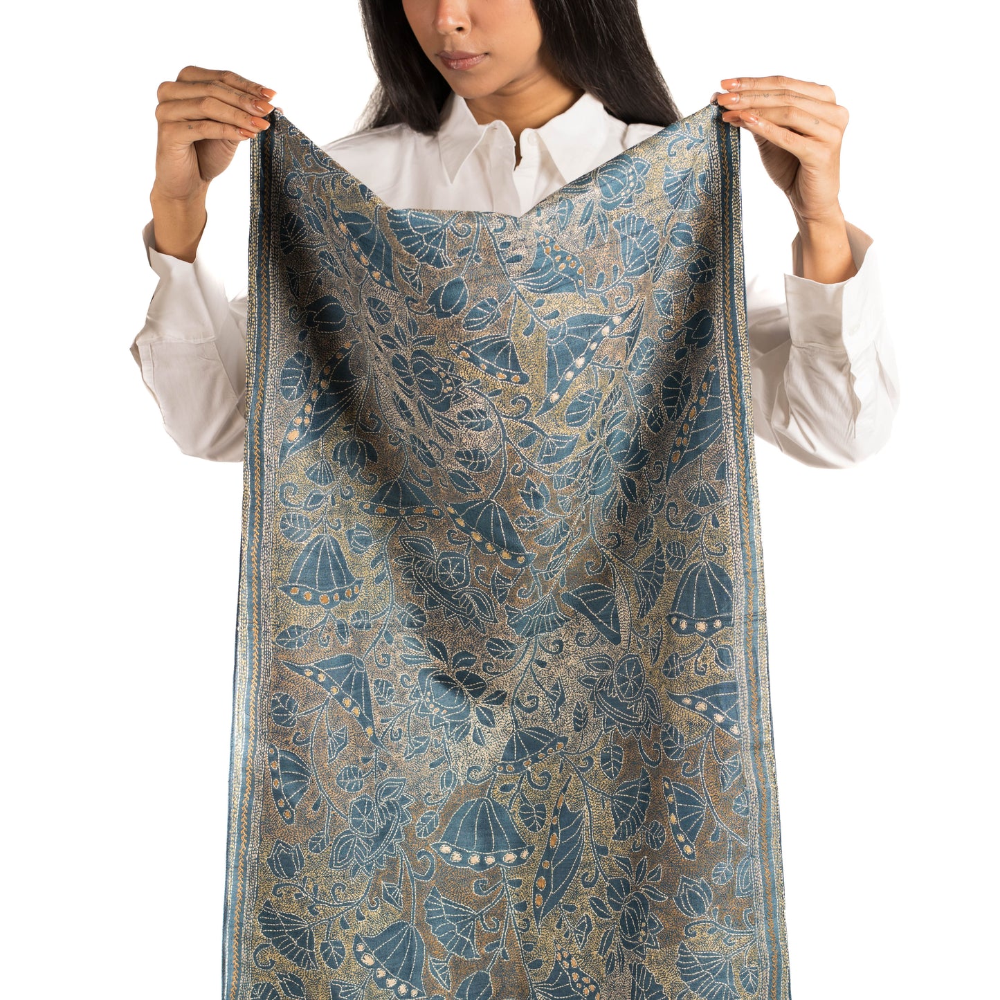 Nymphaea Kantha scarf (with Indigo Lining)