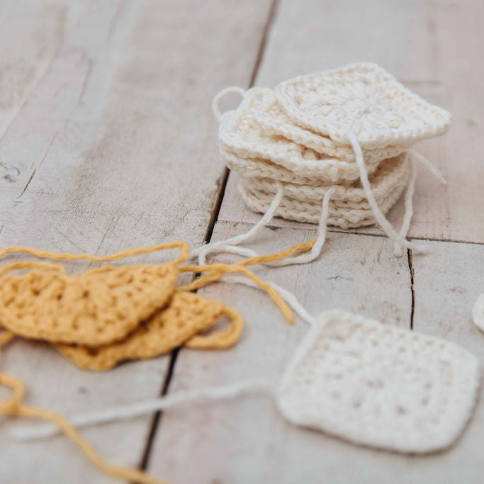 Saturday 13 September, 2:30 - 5:30pm : Workshop, Crochet Flower Workshop with Claire Montgomerie - Textile Weekender at City Lit Art School