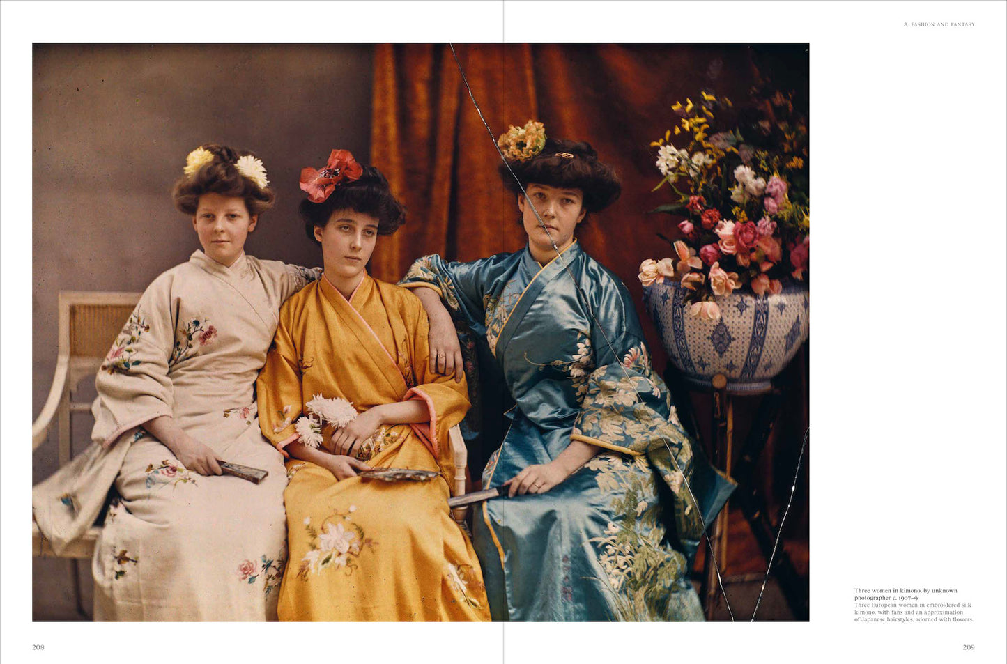 The Colour of Clothes: Fashion and Dress in Autochromes 1907-1930, Cally Blackman