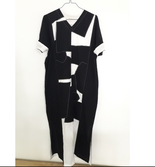 Soham Dave, L&S Shapes Kimono Black-White