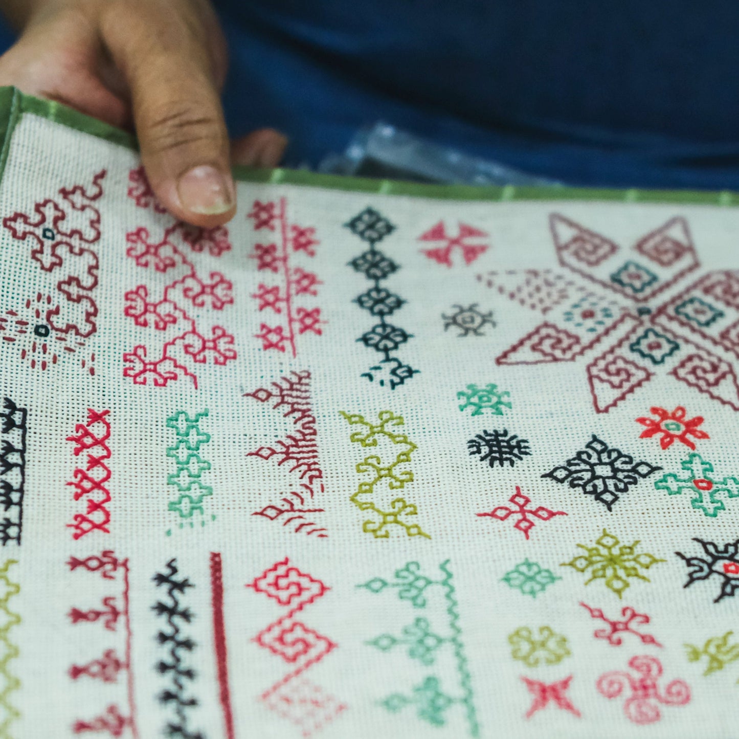Tuesday 9 September, 10-4 p.m.: Workshop: Kasuti Embroidery with Sujaya Mahesh of Sameeksha Studio & School of Embroidery