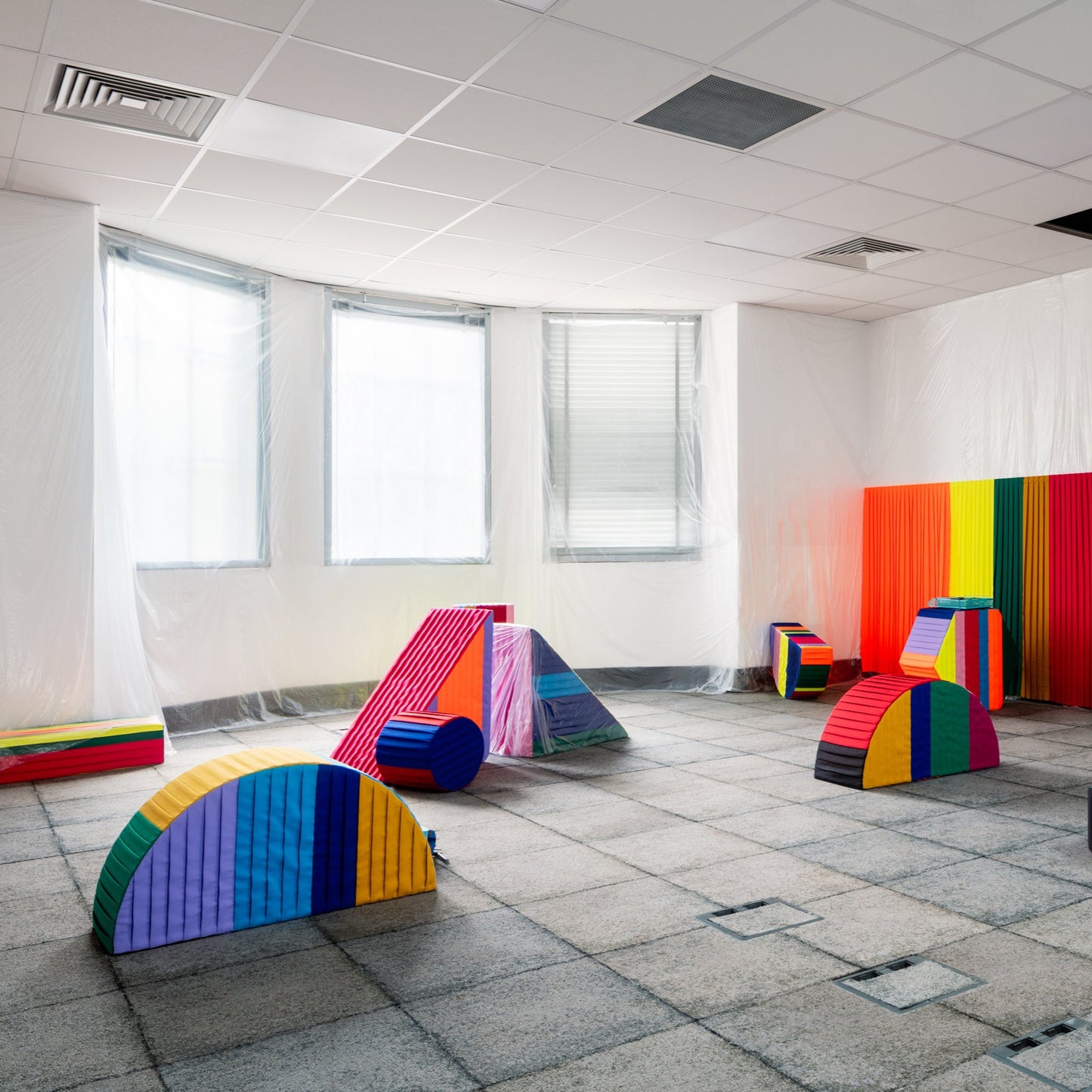 Monday 8-15 September, 10-4 p.m.: Installation: In-Vestments by Gracjana Rejmer-Canovas