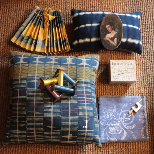 Julia Simpson - Étagère