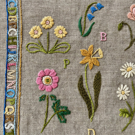 How to make an embroidered Spring Floral Sampler