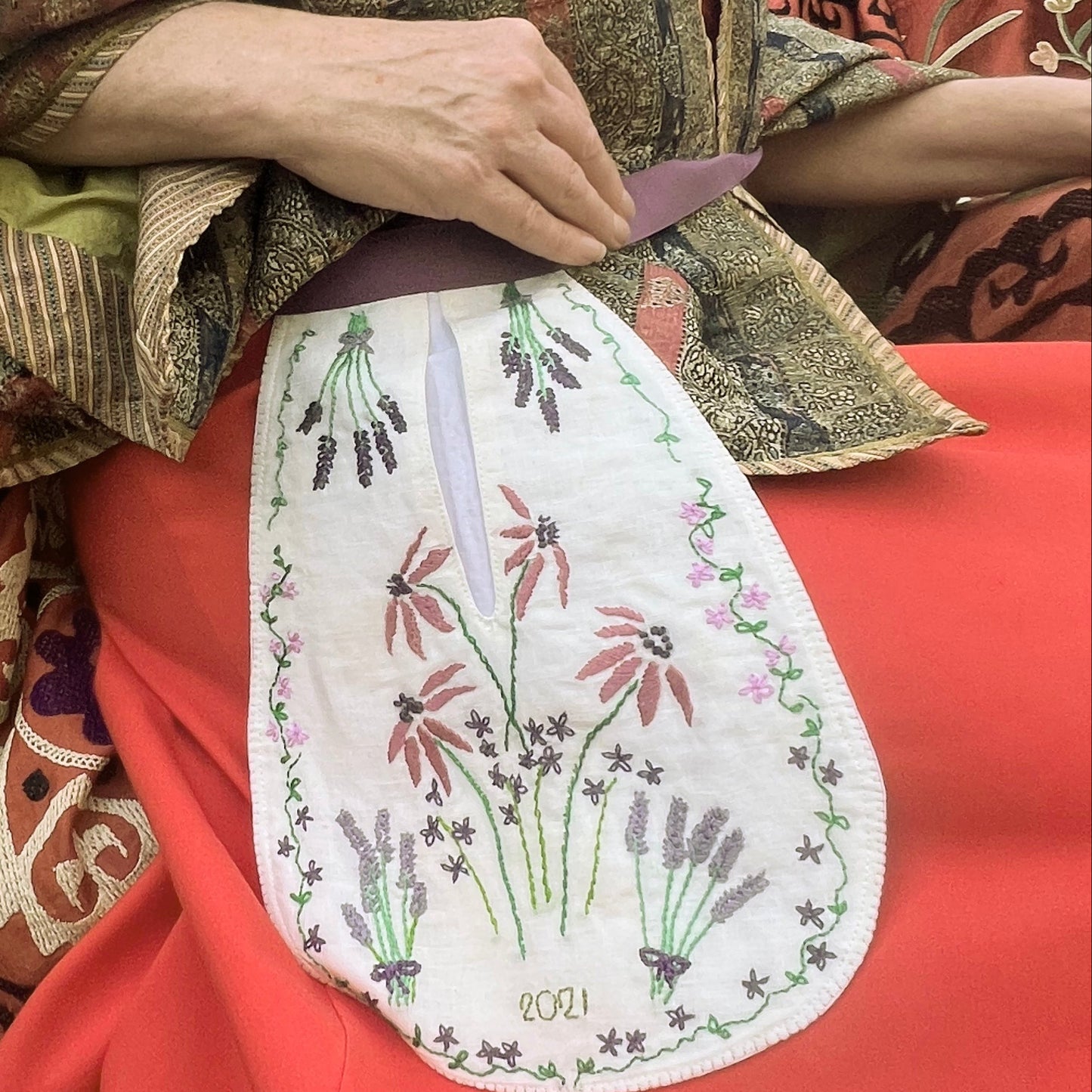 Wednesday 3 September, 10-4 p.m.: Workshop: Make a Historically Inspired Pocket with Melissa Jo Smith and designer Rebecca Cole from Illuminated Arts