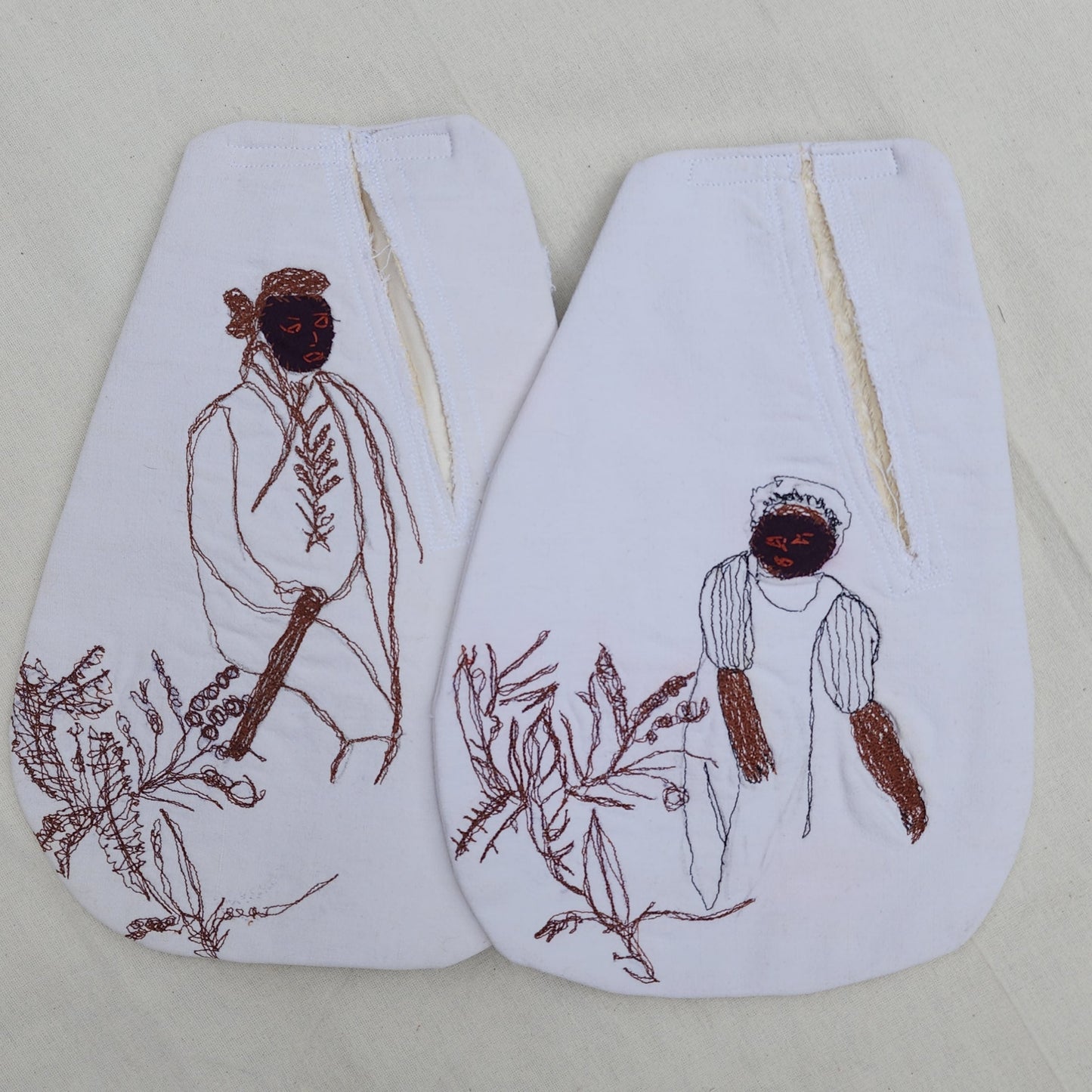 Wednesday 3 September, 10-4 p.m.: Workshop: Make a Historically Inspired Pocket with Melissa Jo Smith and designer Rebecca Cole from Illuminated Arts