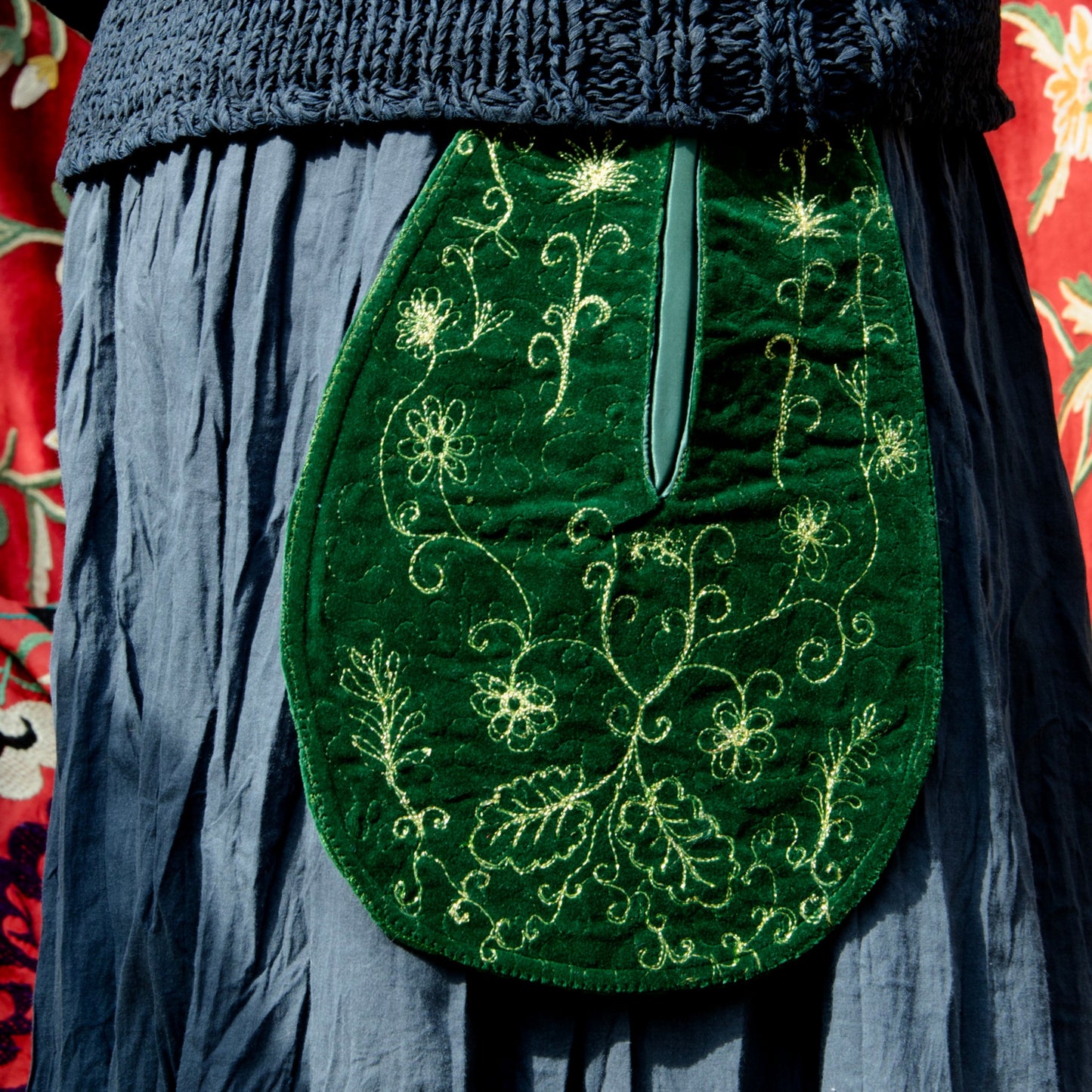 Wednesday 3 September, 10-4 p.m.: Workshop: Make a Historically Inspired Pocket with Melissa Jo Smith and designer Rebecca Cole from Illuminated Arts