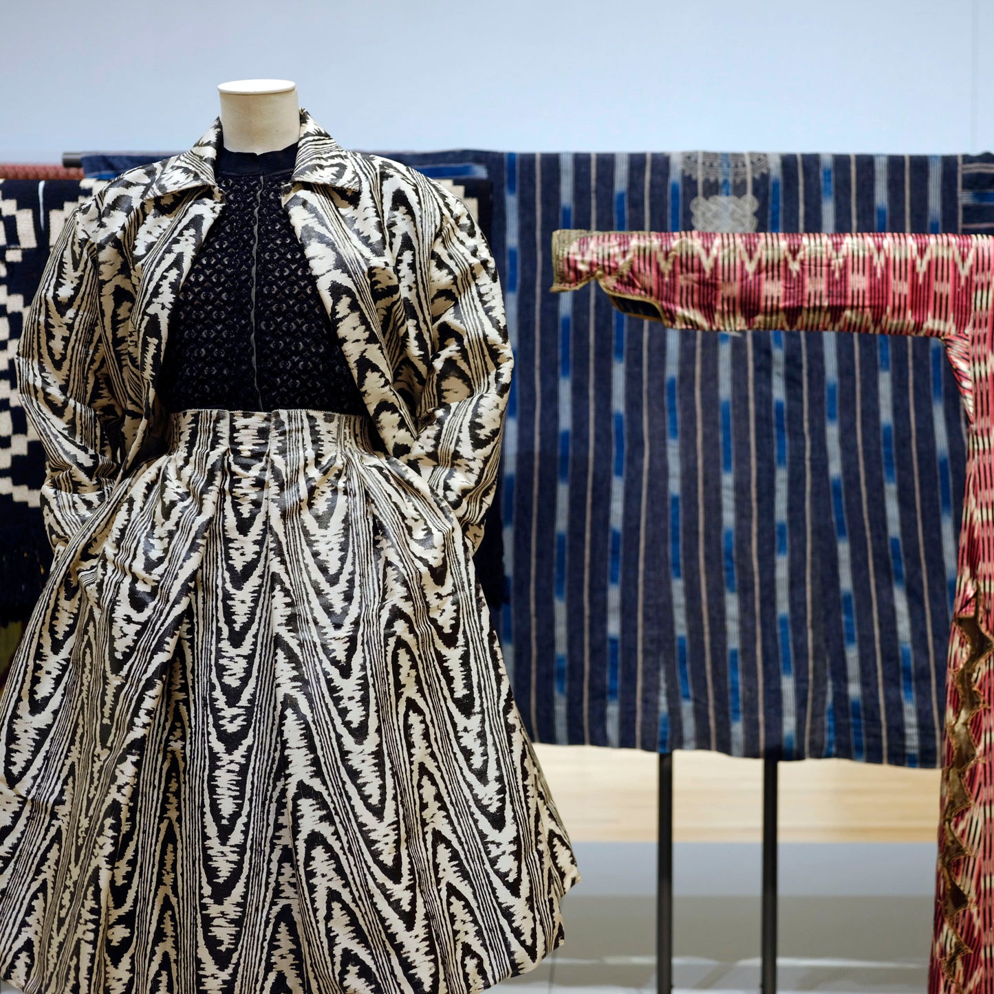 Online Symposium, Irresistible