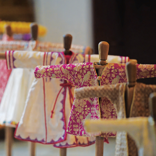 Saturday 26 & Sunday 27 September 1-5 p.m.: Exhibition, Geeta Khandelwal, Miniature costumes of the Maharajas