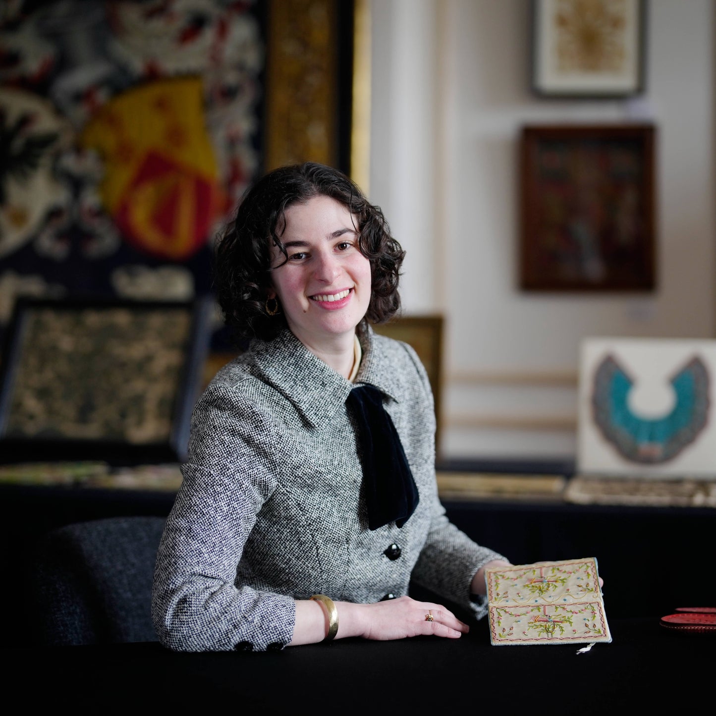 Wednesday 24 September, 2-4 p.m.: Open Studio and Exhibition Walkthrough with The Royal School of Needlework