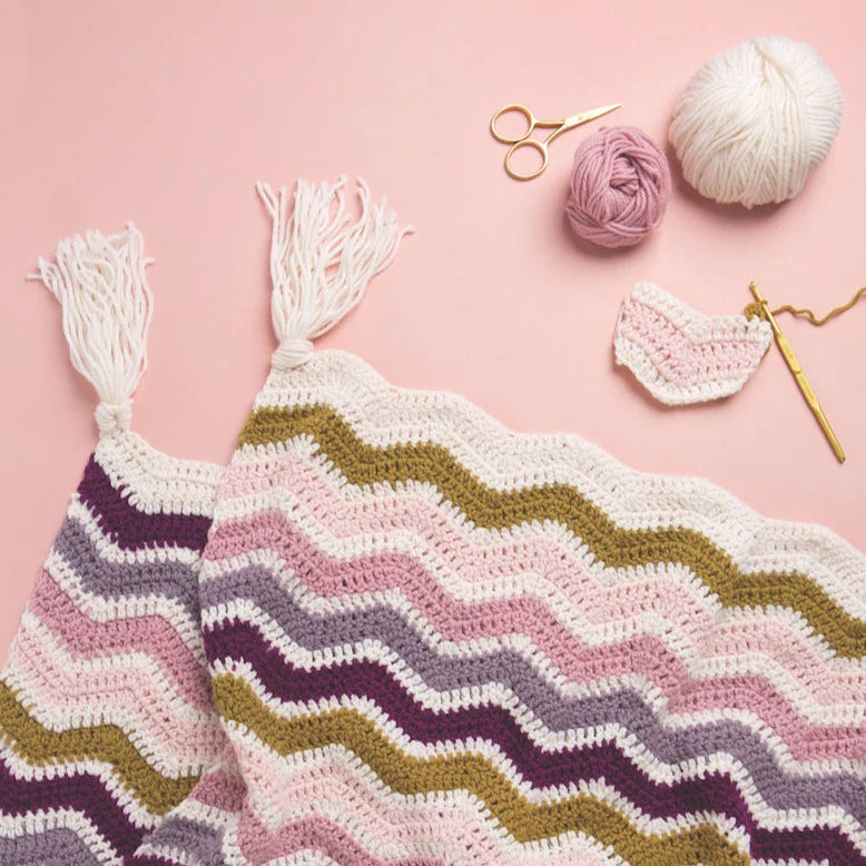 Saturday 13 September, 2:30 - 5:30pm : Workshop, Crochet Flower Workshop with Claire Montgomerie - Textile Weekender at City Lit Art School