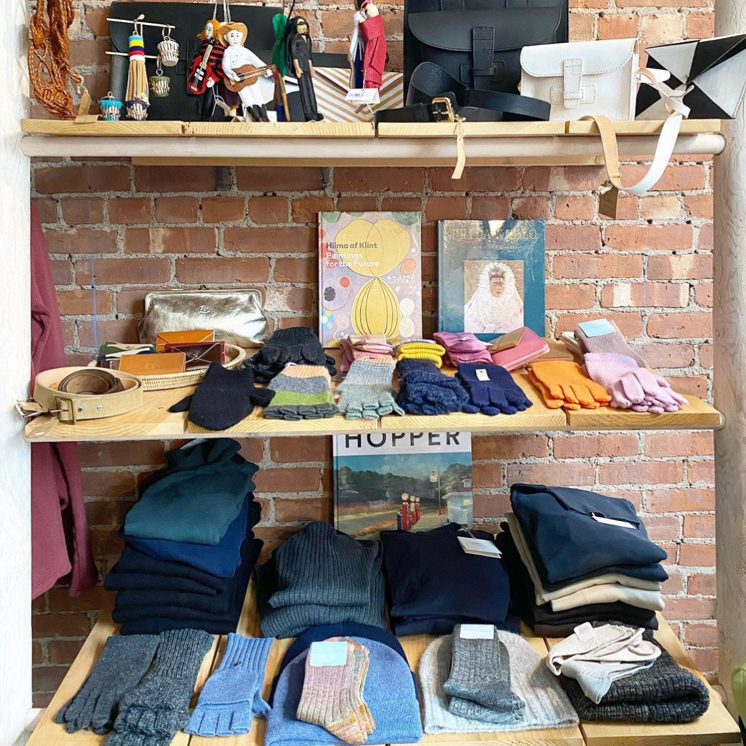 USA, New York, Nyack, Abigail Rose & Lily Too