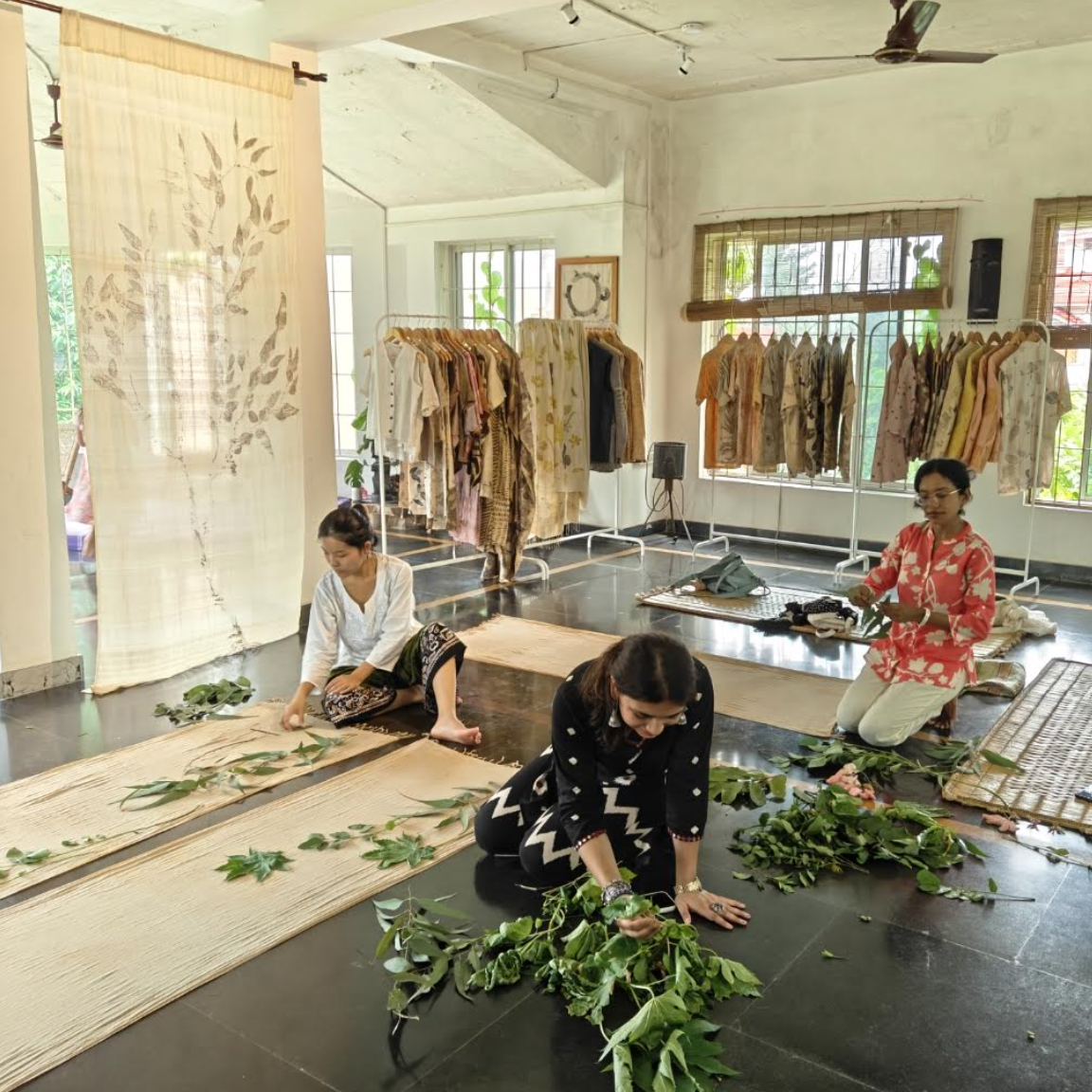 Sunday 28-30 September, 10-4 p.m.: Short Course: Ecoprint, Block Printing & Rust Printing with Dr Vishal C. Bhand