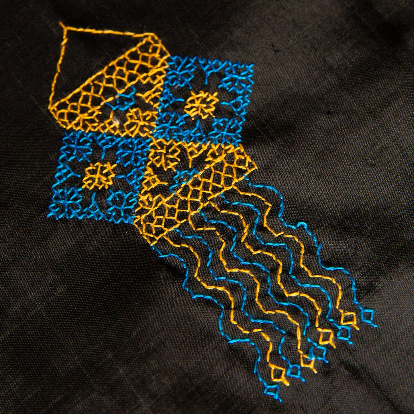 Tuesday 9 September, 10-4 p.m.: Workshop: Kasuti Embroidery with Sujaya Mahesh of Sameeksha Studio & School of Embroidery