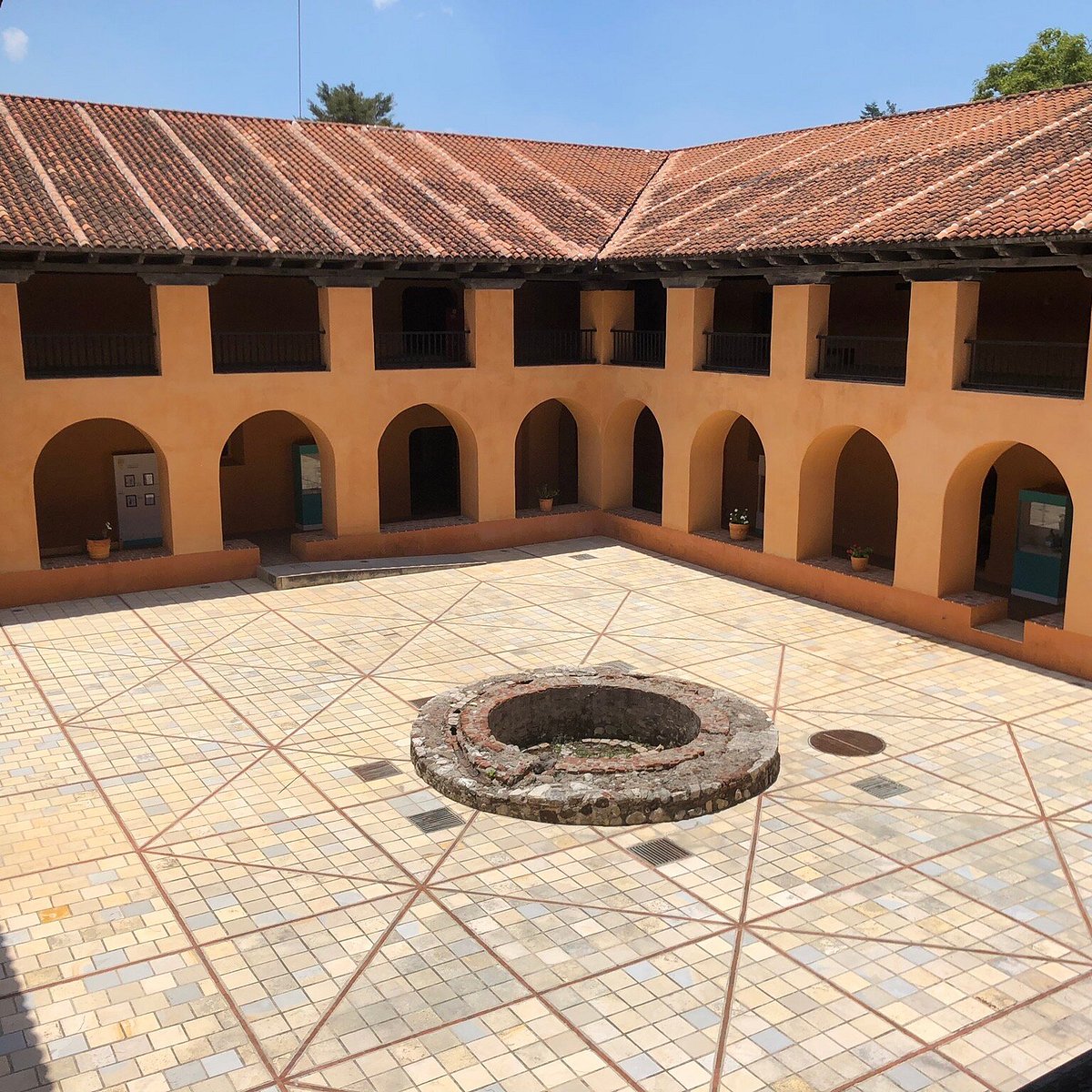 Mexico, Chiapas, Centro de Textiles del Mundo Maya