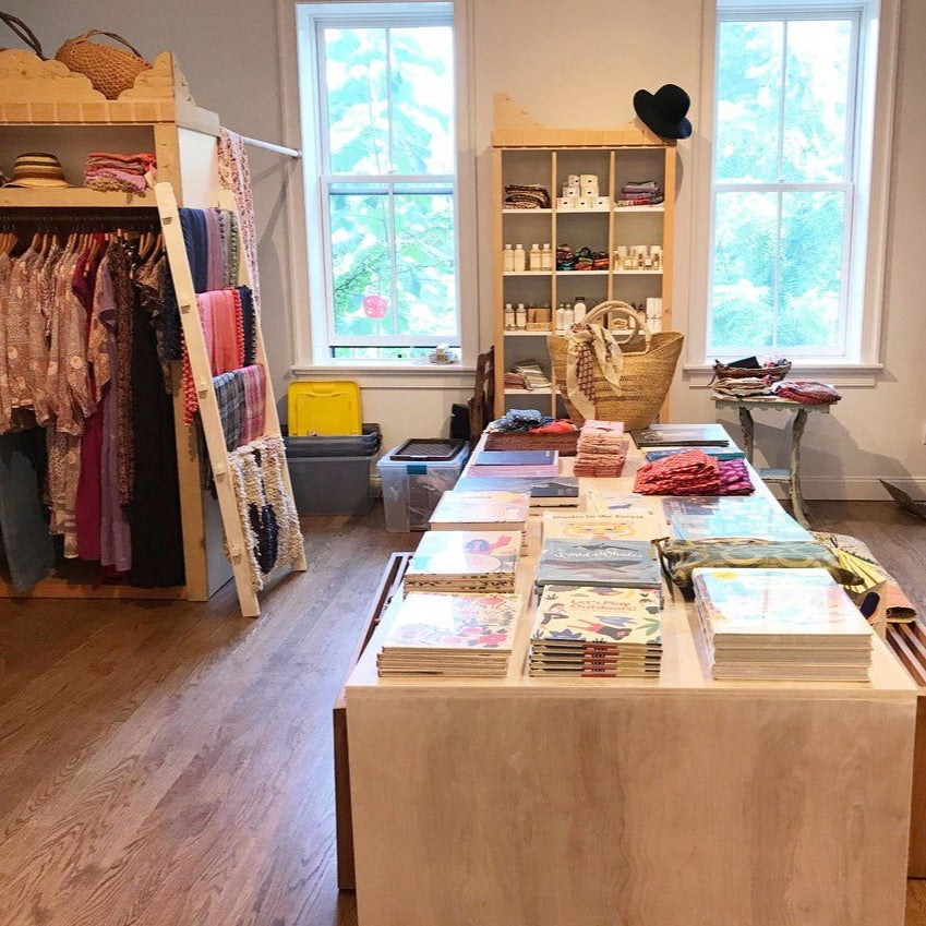 USA, New York, Nyack, Abigail Rose & Lily Too