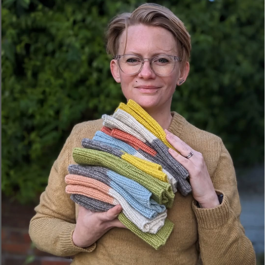 Ria Burns Knitwear and Natural Dyes