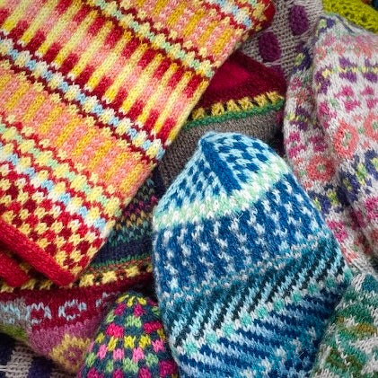 Wednesday 10 September, 10-4 p.m.: Workshop: Creating Vibrant Colour with Natural Dyes with Liz Baltesz