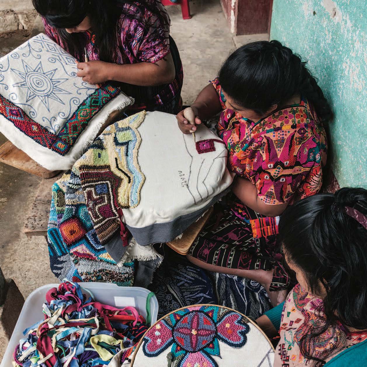 Guatemala, Multicolores, Rug Hooking & Embroidery