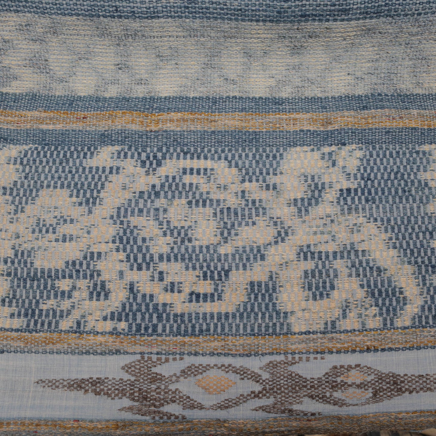 Indonesia, Rumah Rakuji / Myra Widiono, Ikat & Ulap Doyo Weaving