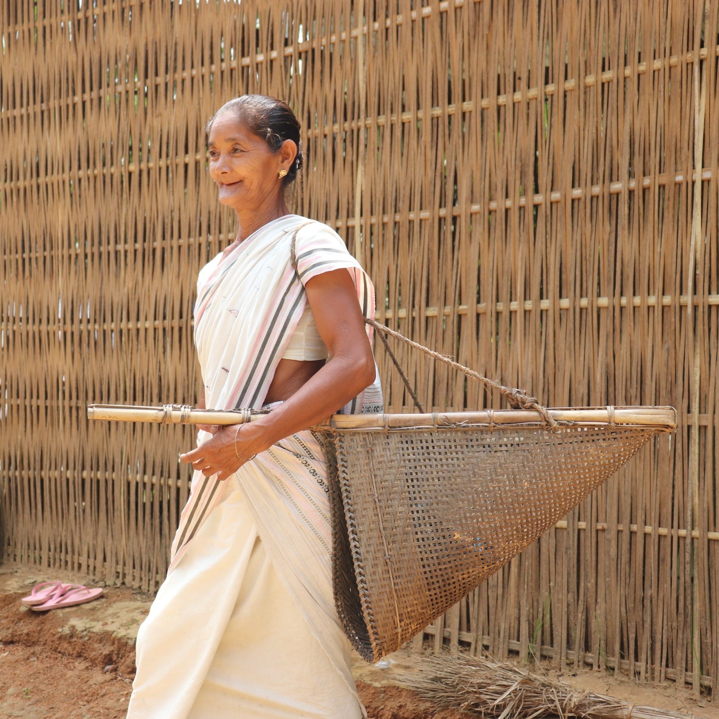 India, 7Weaves, Weaving