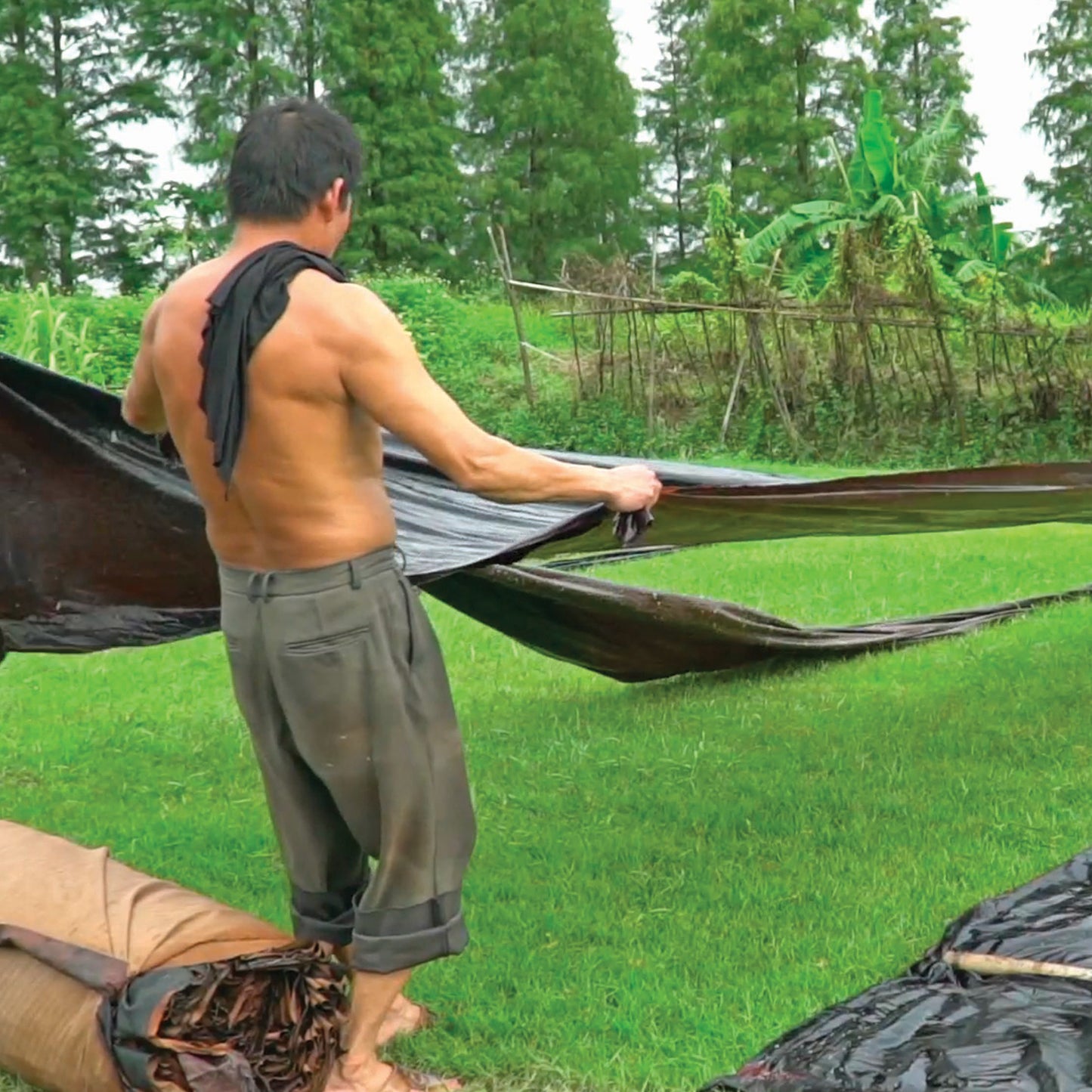 Learn About Chinese Mud Silk History, Process & Design