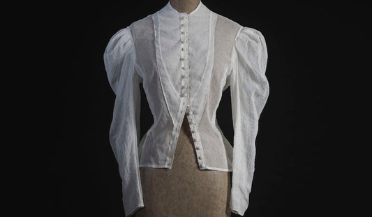 Chemise en organza de soie et agrafes Olivier Theyskens, printempsété 1999