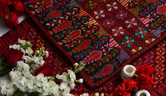 Exploring Embroidery with Selvedge