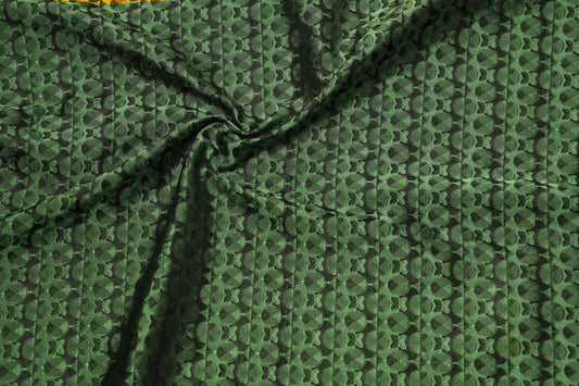 DESIGNING A NEW SILK AT MACCLESFIELD SILK MILK