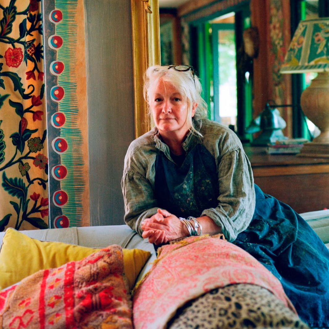 A Bloomsbury Christmas: Hand Paint a Lampshade with Jane McCall