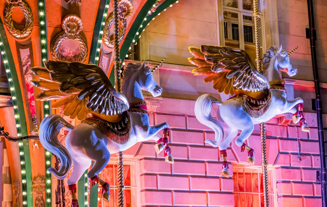 OUR FIVE FAVOURITE LONDON CHRISTMAS DISPLAYS