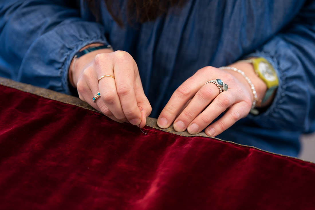 THE KING'S ROBES