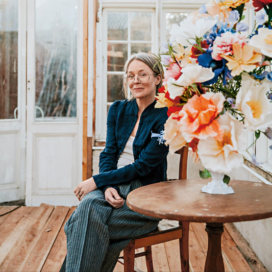 Weekend Read: Paper Flowers, by Sofia Vusir Jansson