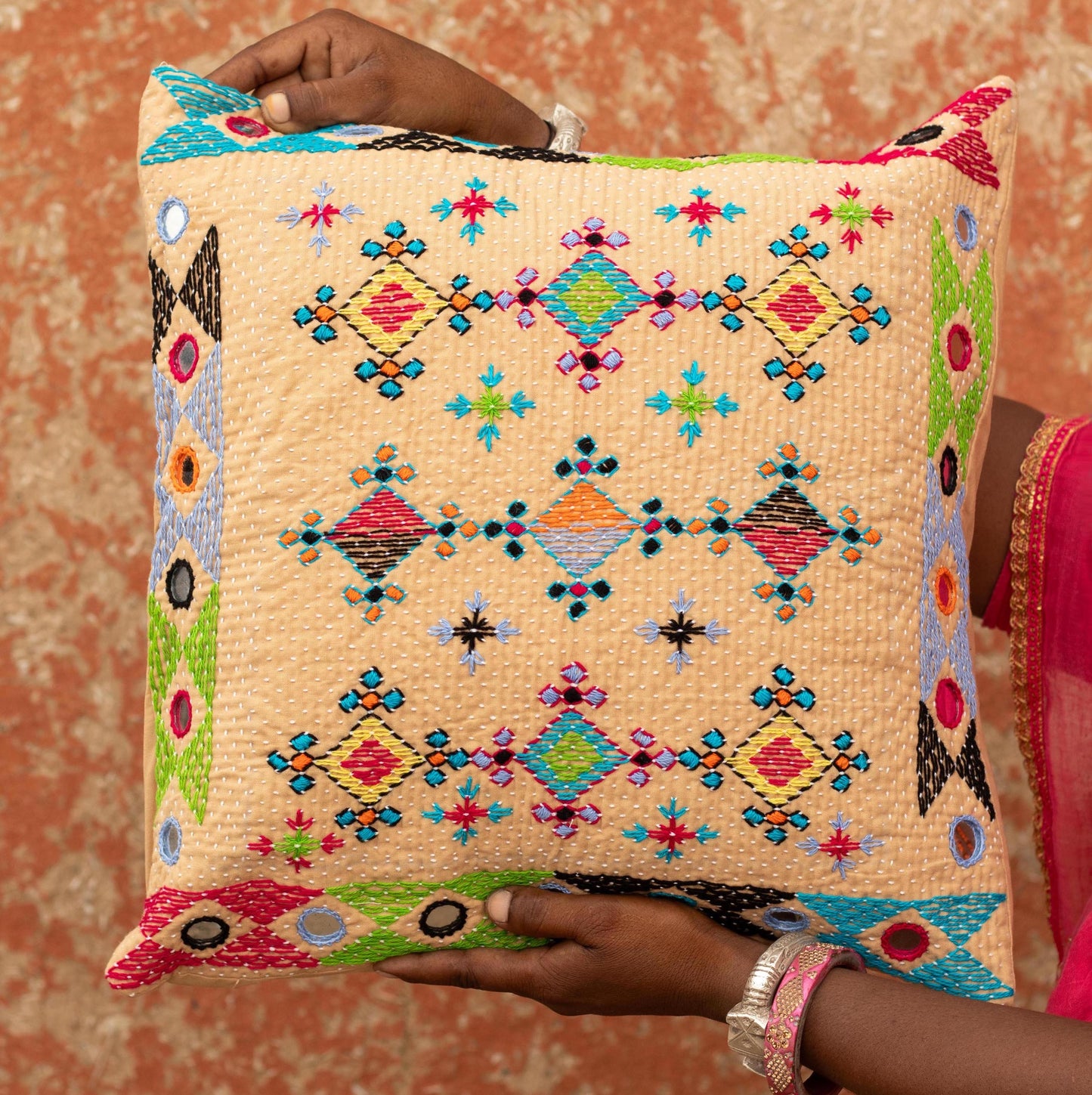 Saturday 16 November 2024, Kabeliya Embroidery with Vamika