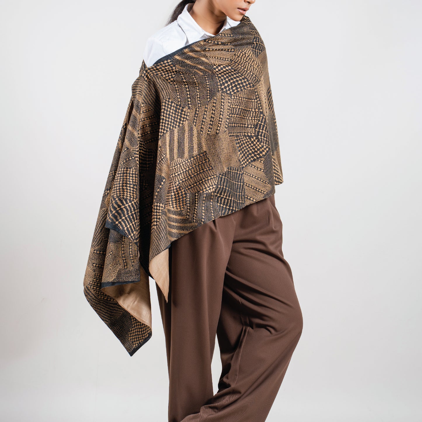 Topography Textures Sujni Scarf (with beige lining)
