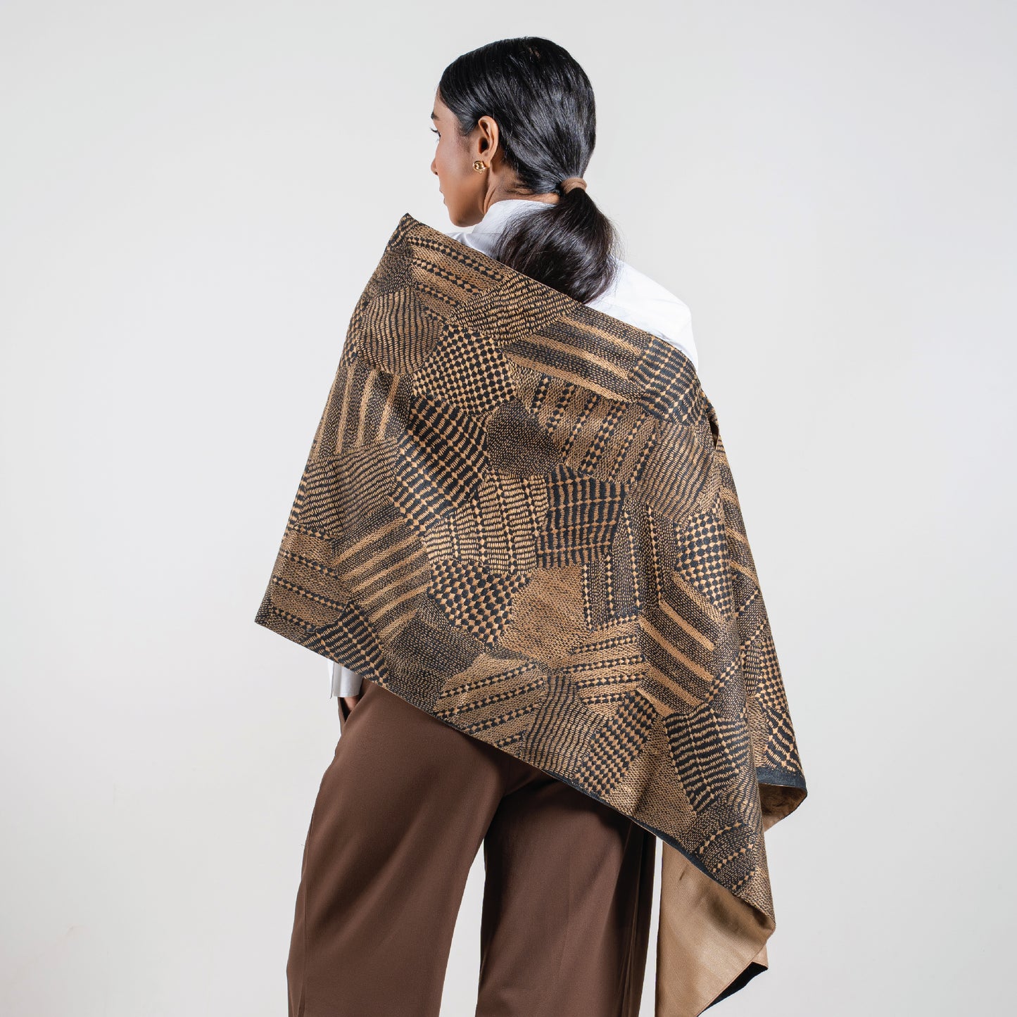Topography Textures Sujni Scarf (with beige lining)