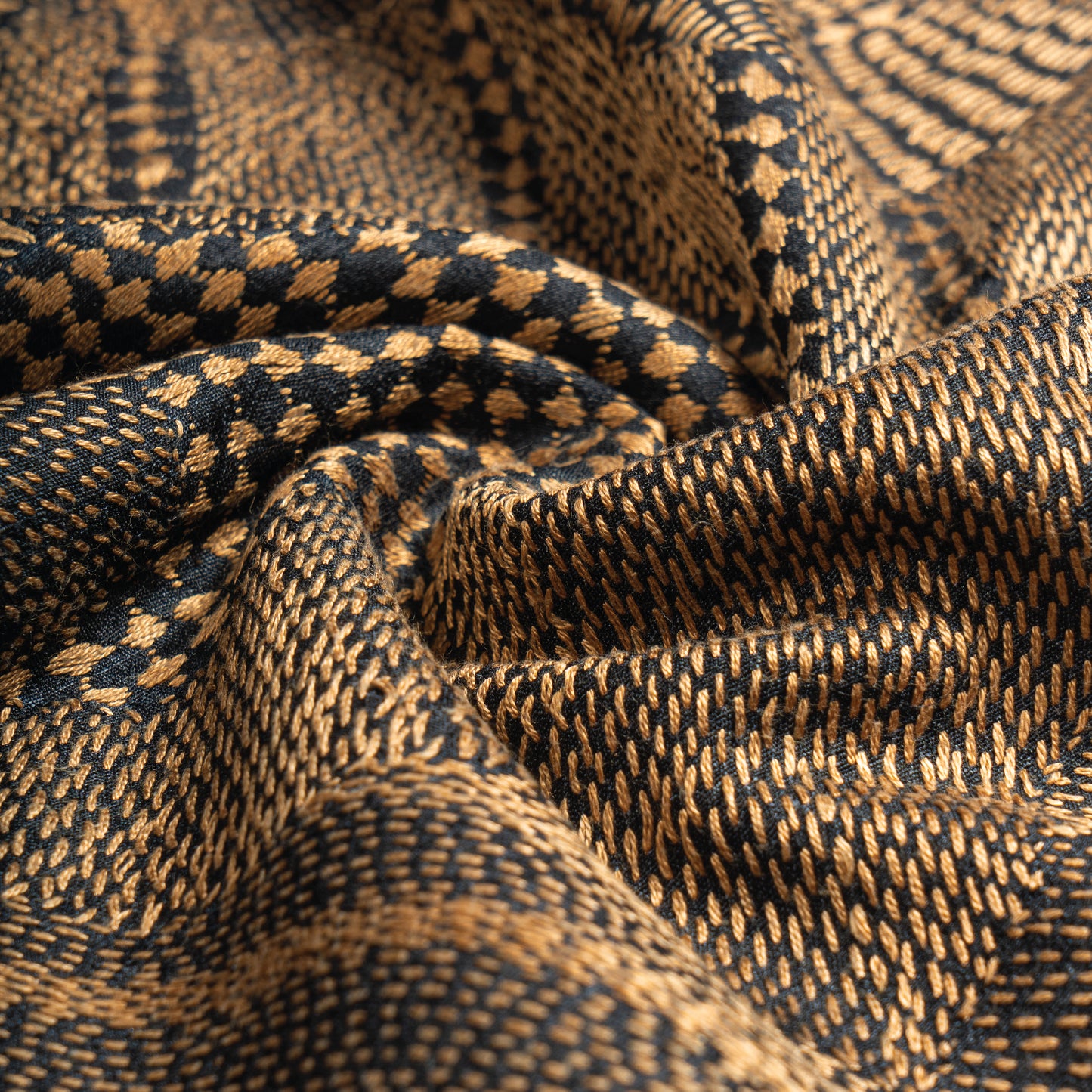 Topography Textures Sujni Scarf (with beige lining)