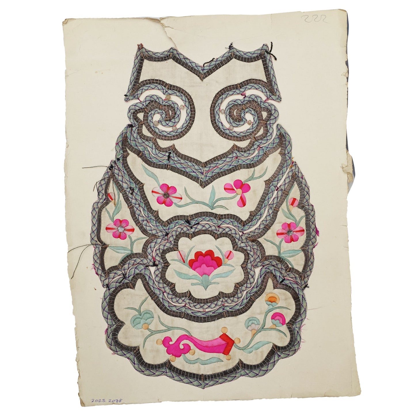 Tuesday 1 September, 5-6 p.m. (BST): Online Talk: What is Embroidery? with Dr. Gillian Vogelsang-Eastwood