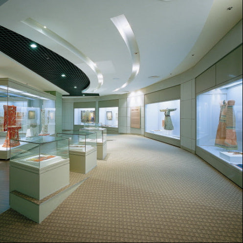 South Korea, Seoul, Chung Young Yang Embroidery Museum – Selvedge