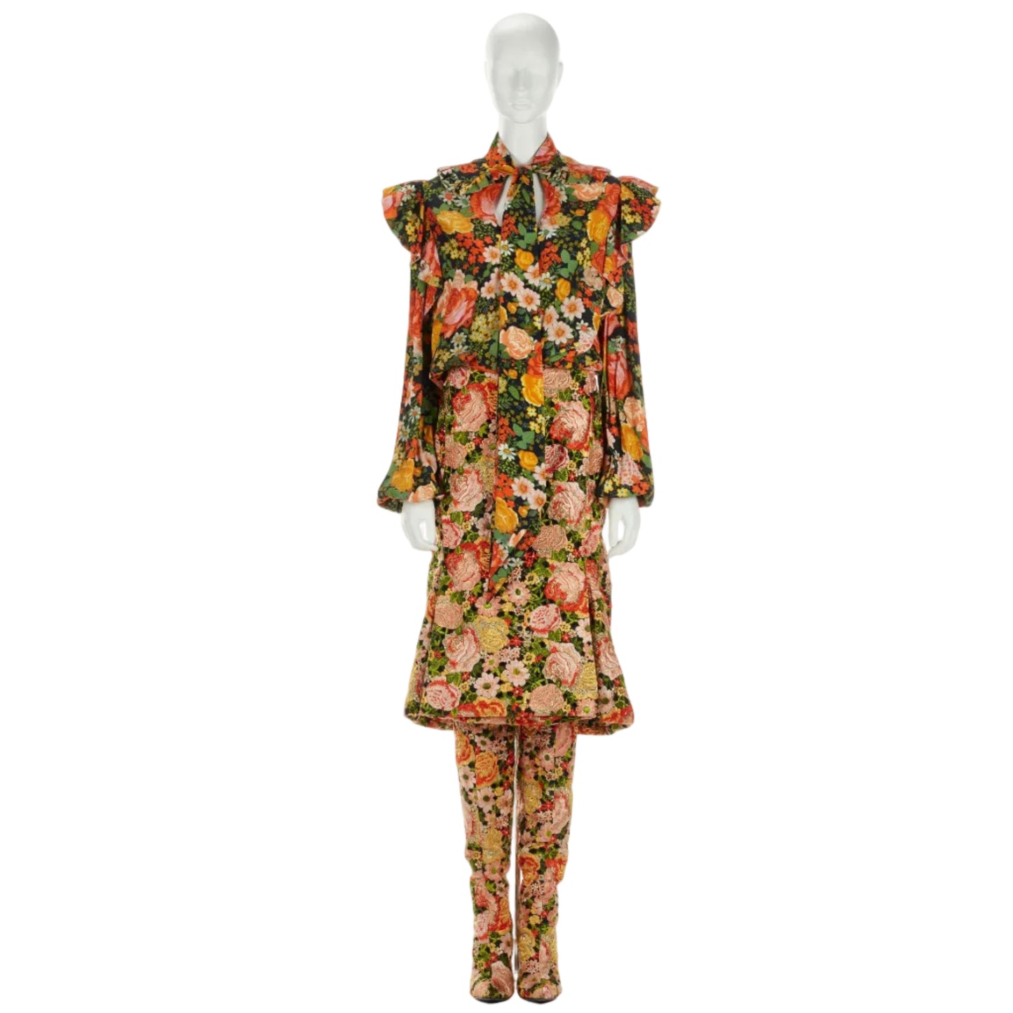 Until 18 October 2026: WEAVING, EMBROIDERING, EMBELLISHING