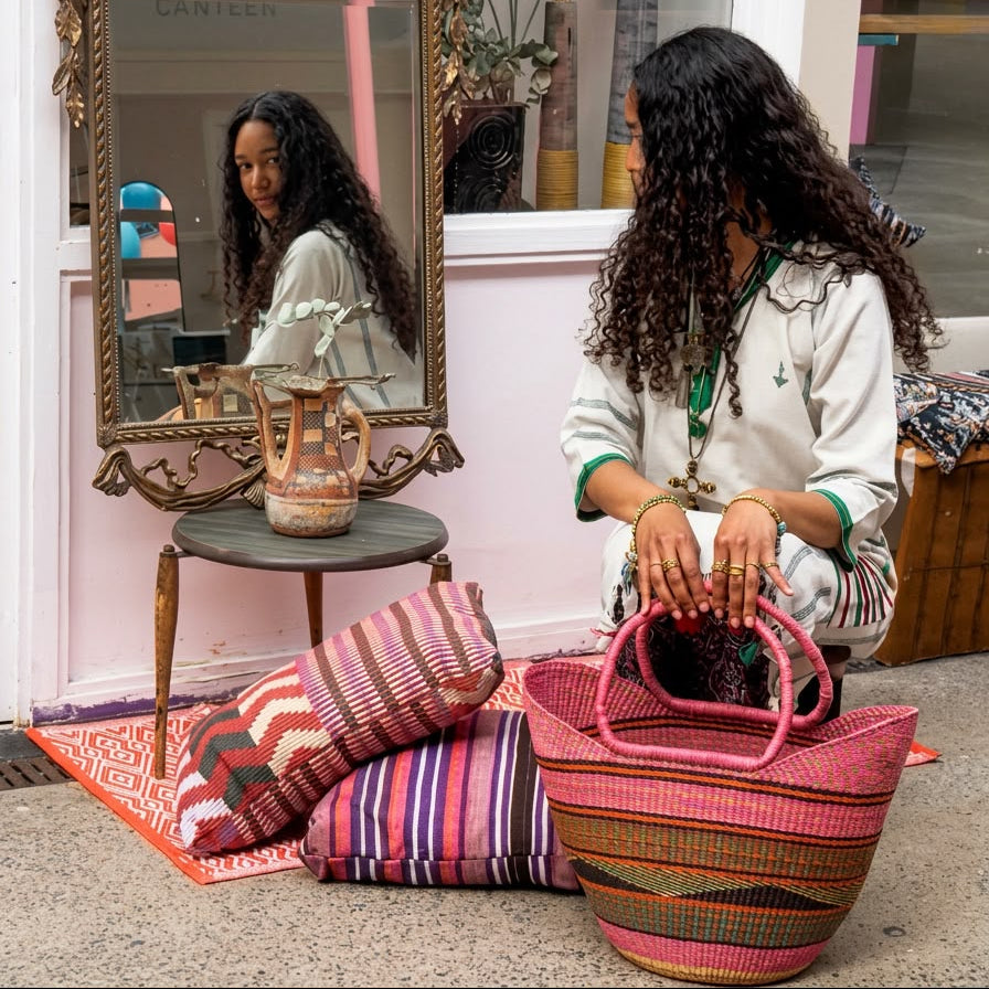 Friday 18 - Sunday 20 September, 3 - 8 p.m.: Exhibition & Pop-Up, Insights into Artisan Textiles with Anisa Johnny
