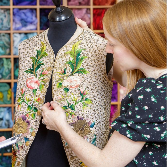 Wednesday 30 September, 11-4.30 p.m.: Tour and Workshop with the Royal School of Needlework