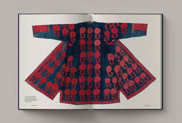 Central Asian Textiles: The Neville Kingston Collection, Snezhanna Atanova and Tereza Hejzlarová