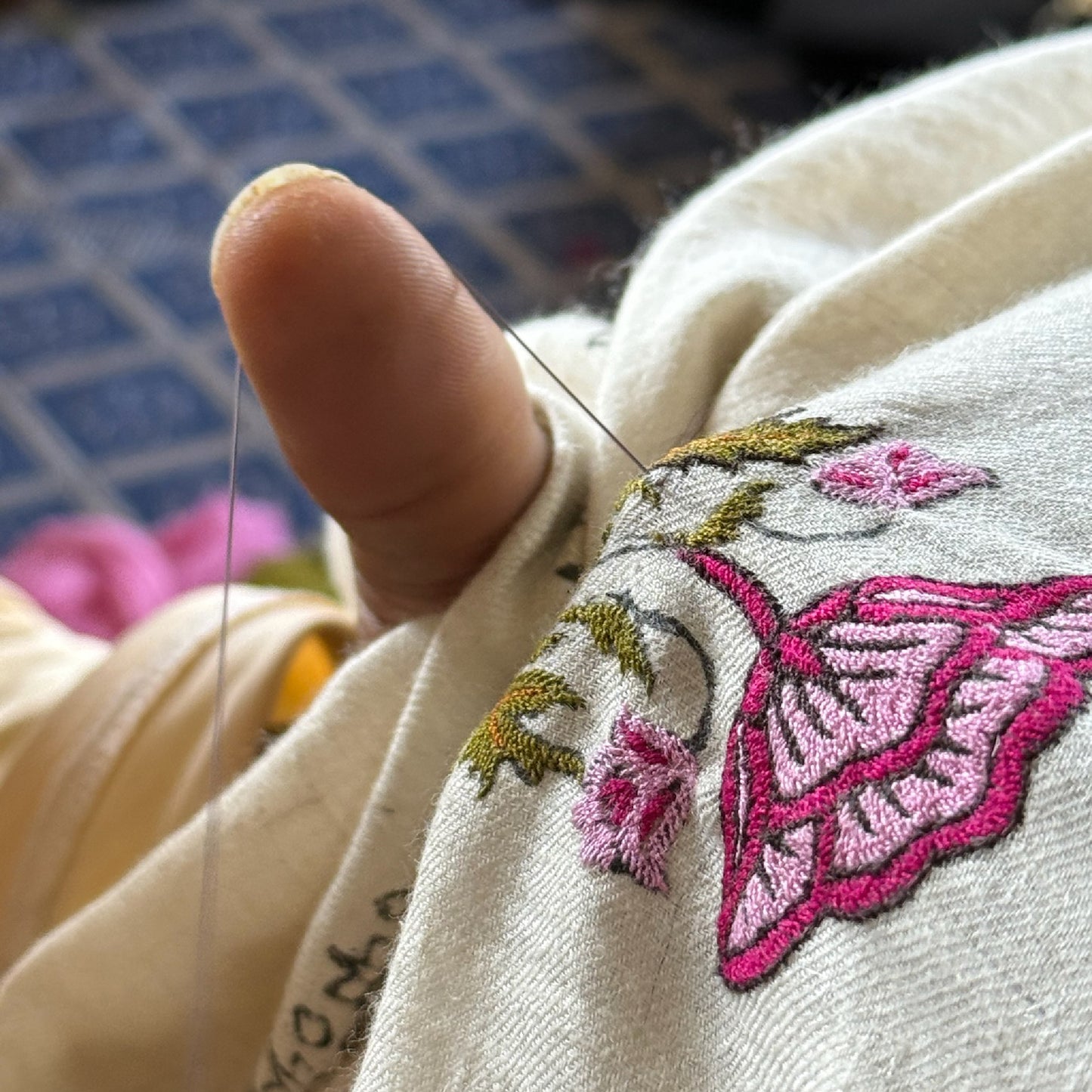 India, Kashmir Loom, Handwoven Pashmina Shawls