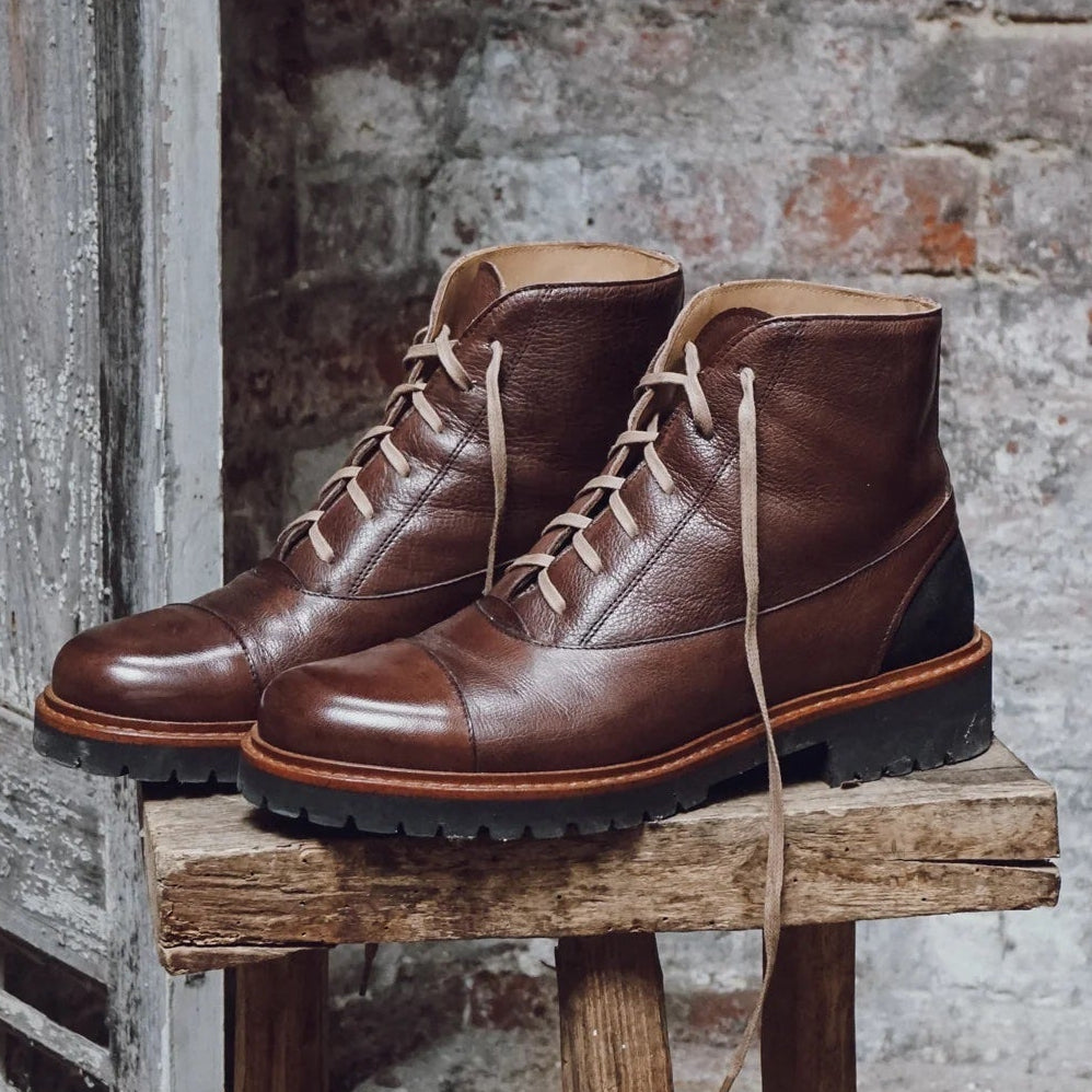 Fay and Tom Murphy - Chapter 2