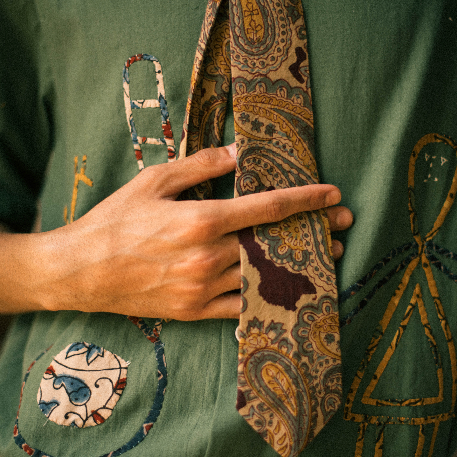 Issue 130 Flower (Pre-order)