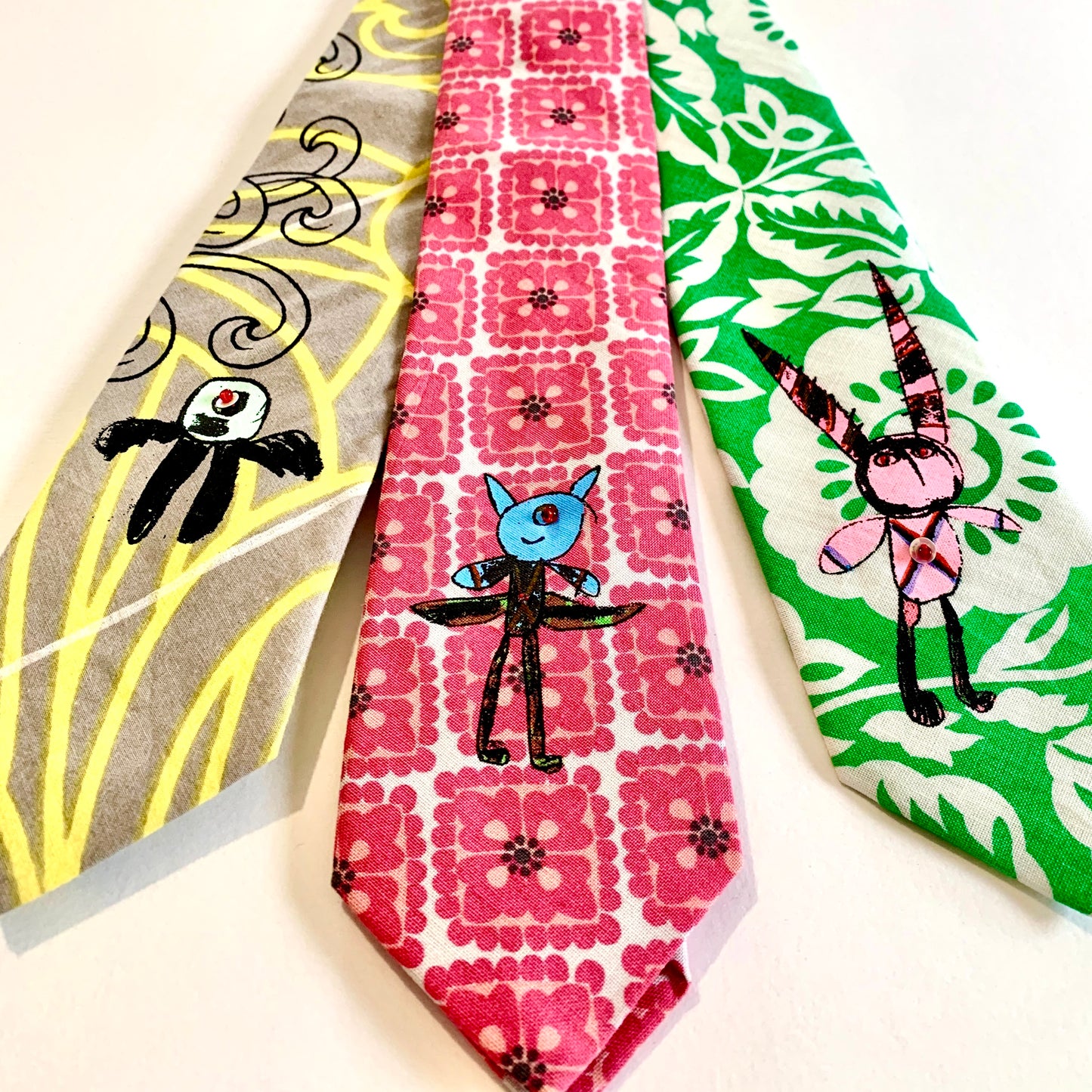 Tuesday 22 September, 1:30-4 p.m.: Talk and Pop-up, with Rachael Howard: People Who Own My Ties